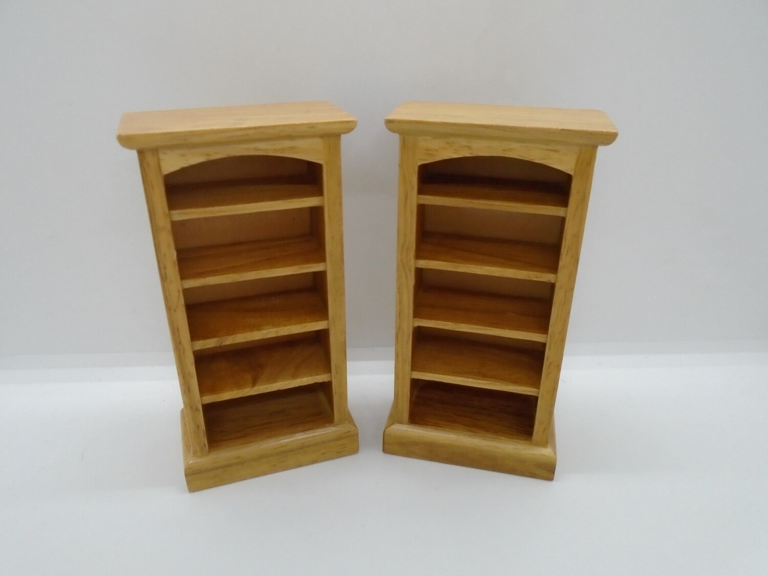 PAIR OF BOOK SHELVES