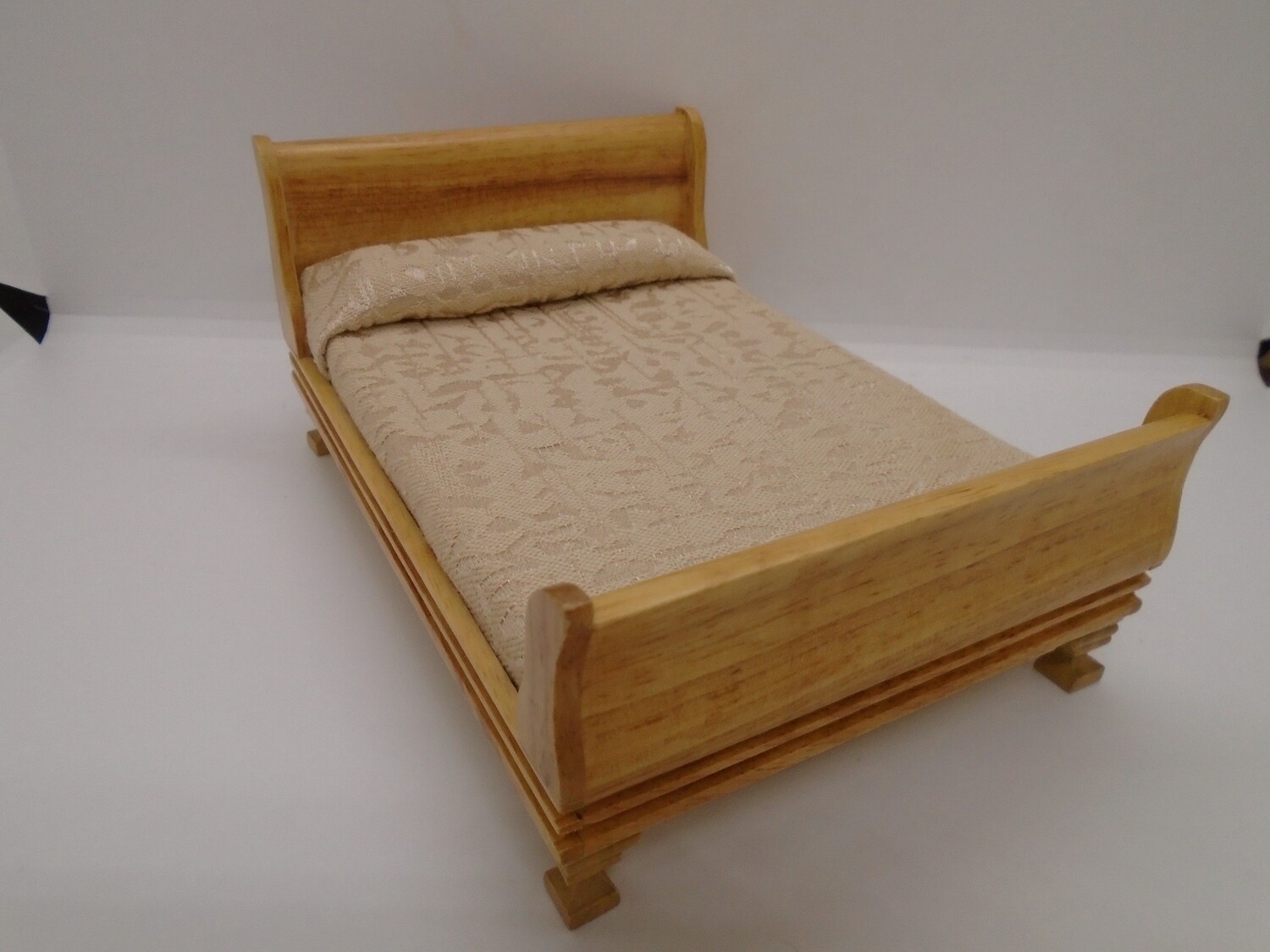 DOUBLE PINE SLEIGH BED