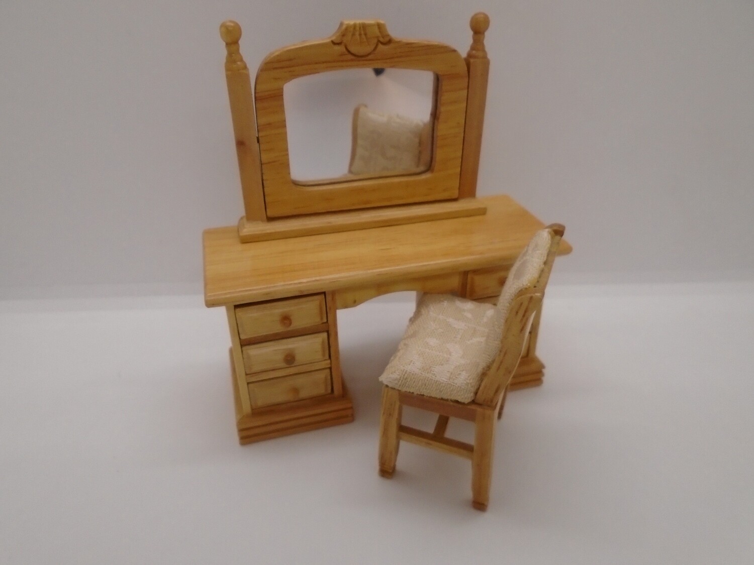 3 PART DRESSING TABLE
