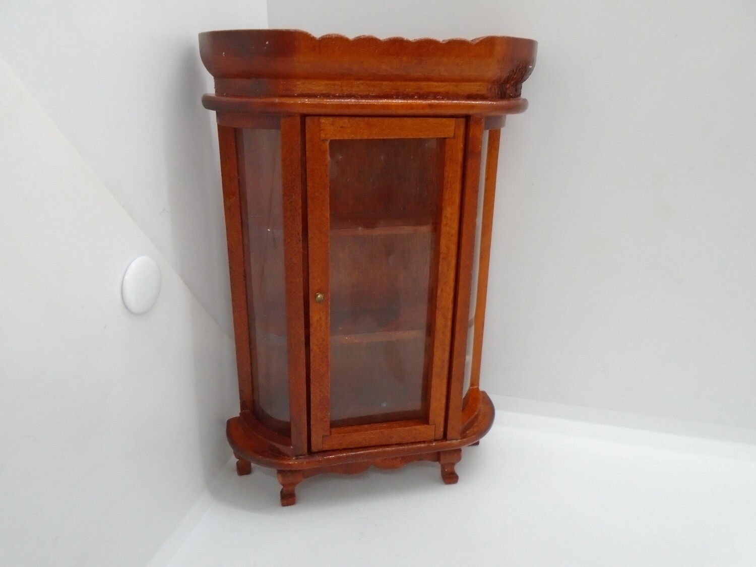 DISPLAY CABINET
