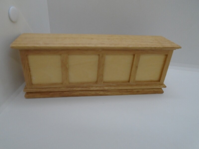 SHOP COUNTER/PUB BAR