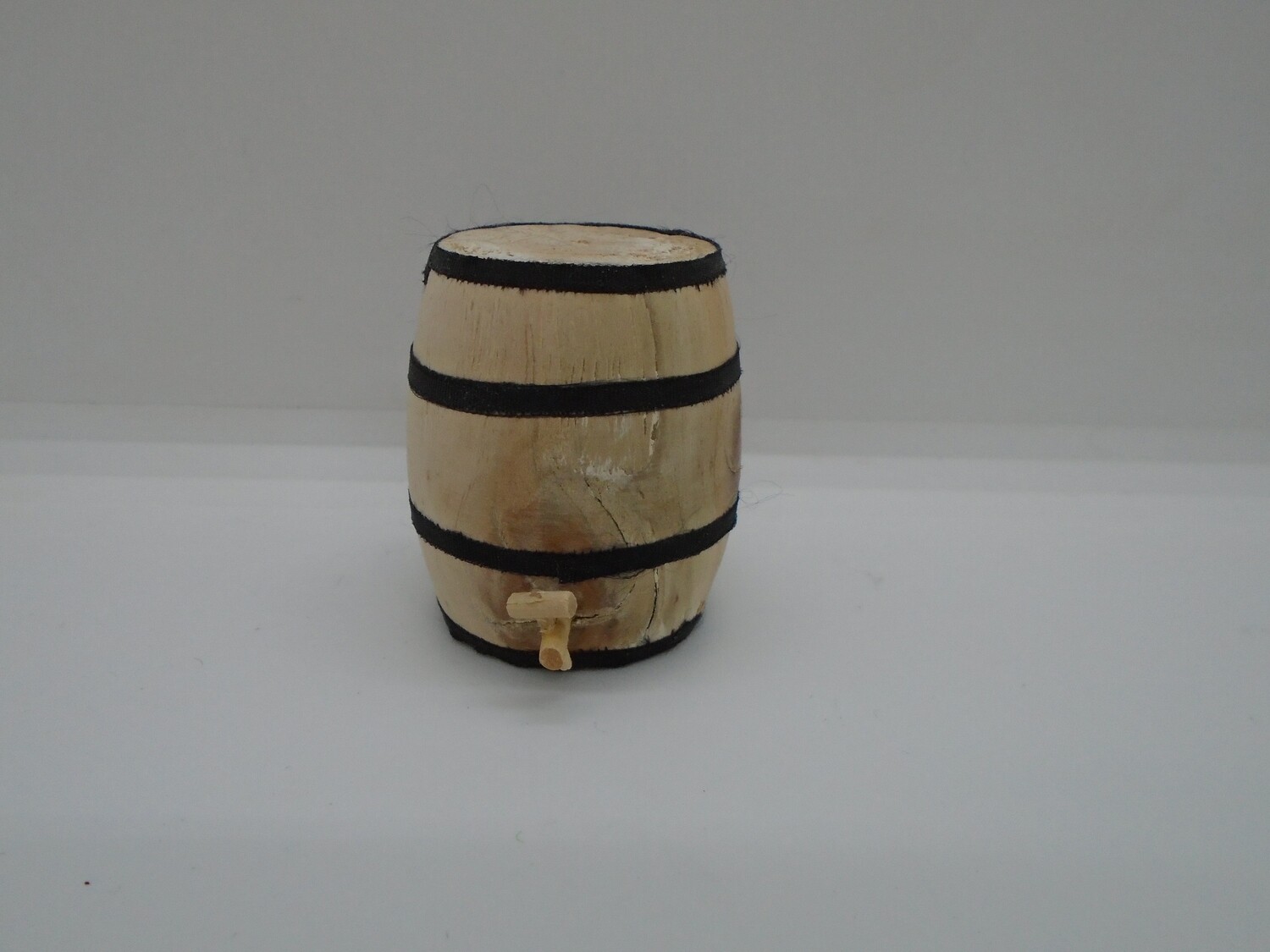XL BEER BARREL WITH TAP