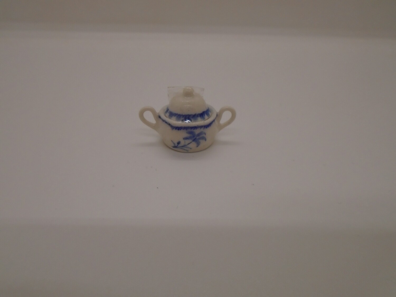 BLUE AND WHITE TUREEN