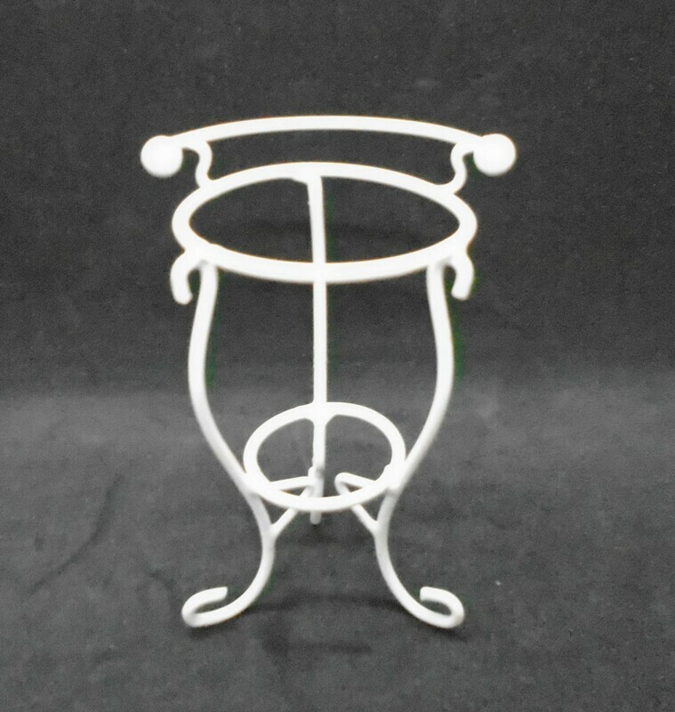 WHITE WIRED WASH STAND/PLANT POT STAND