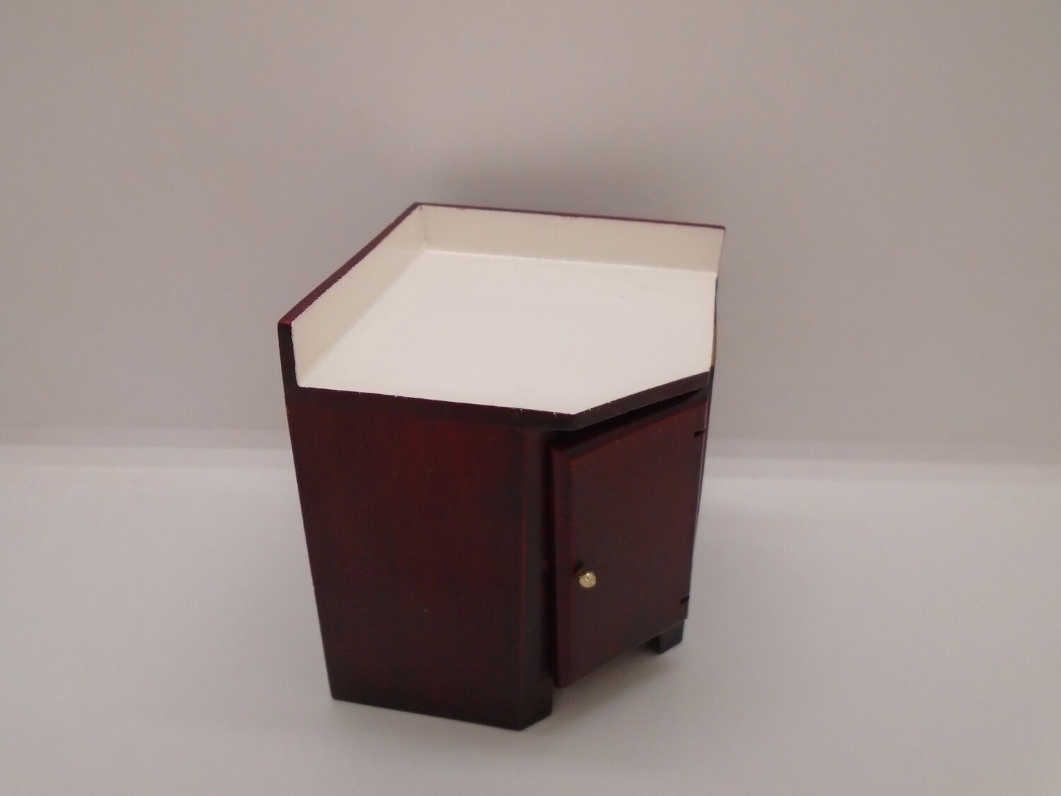 MAHOGANY KITCHEN/LAUNDRY ROOM BASE UNIT