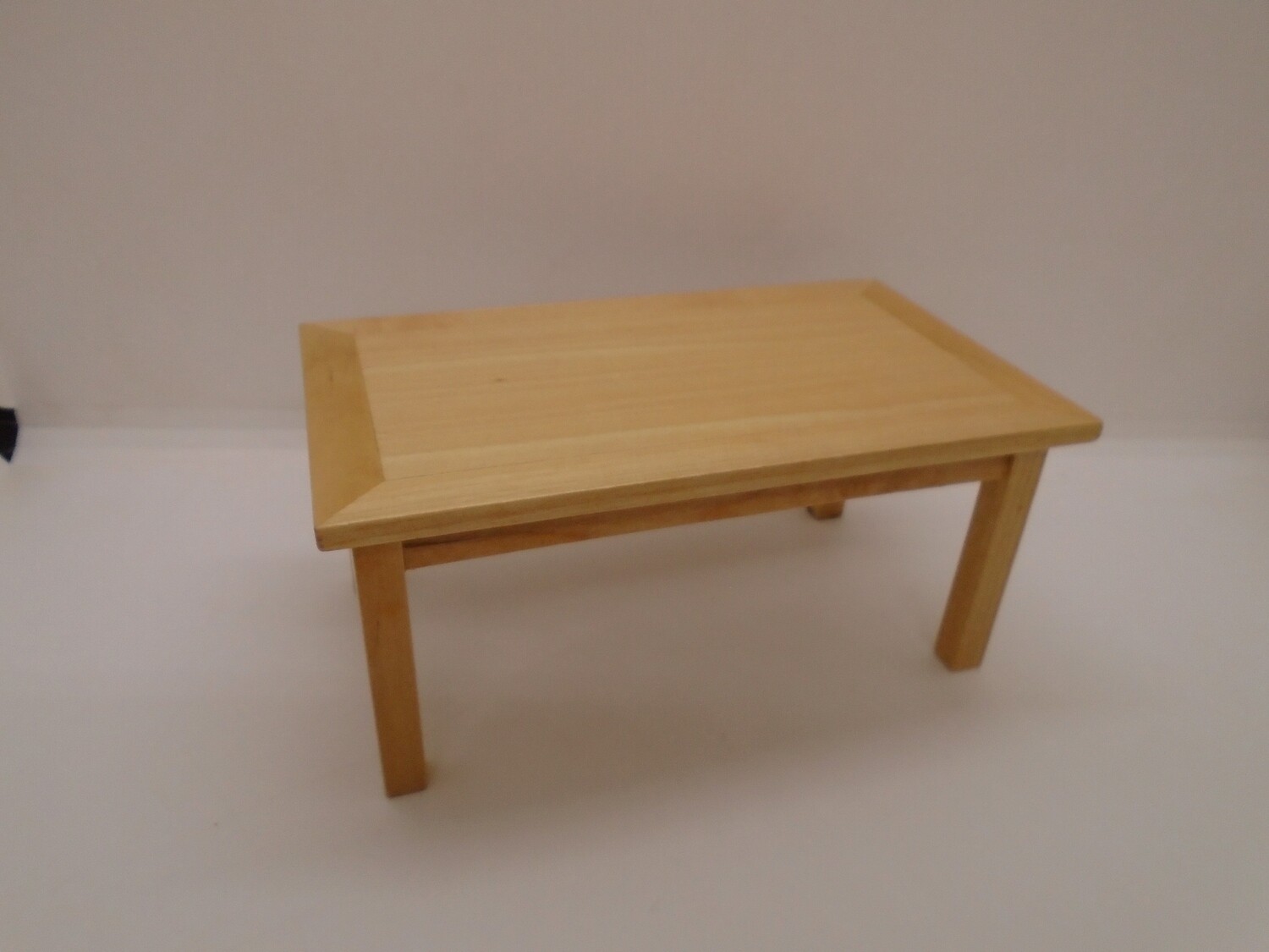 LARGE RECTANGLE LIGHT WOOD KITCHEN/DINING TABLE