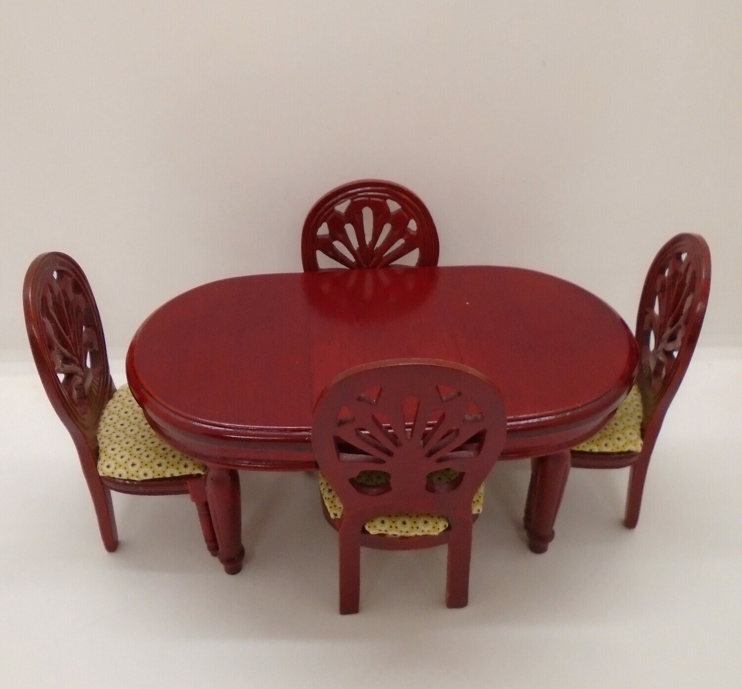 DINING TABLE AND 4 CHAIRS
