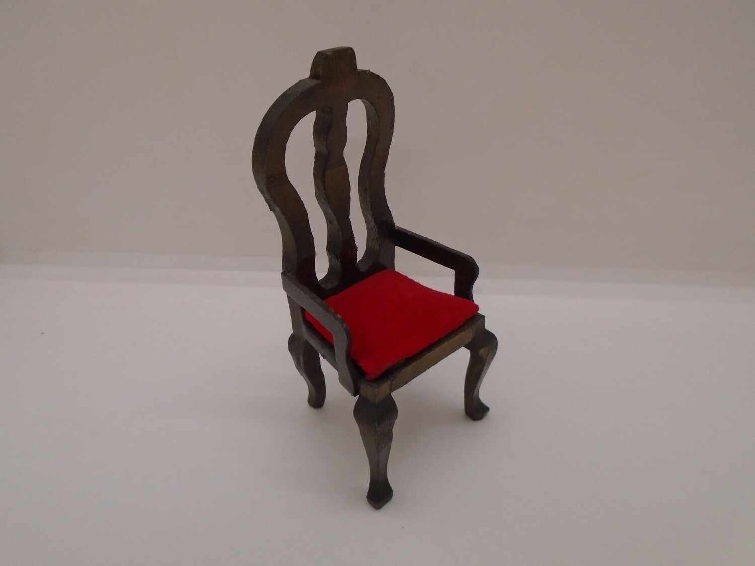 DARK WOODCARVER STYLE CHAIR