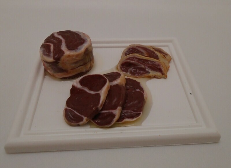 HAND CRAFTED TRAY OF STEAKS AND BEEF JOINT