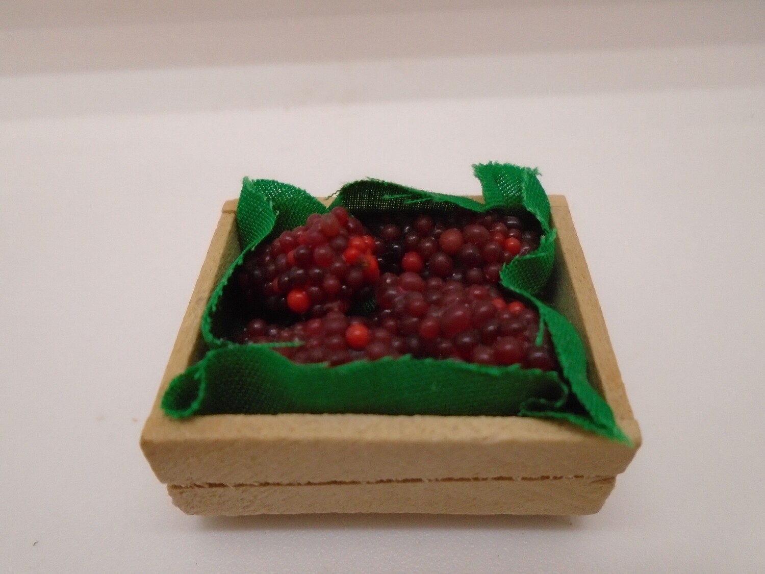 BOX OF RED GRAPES