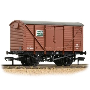 Bachmann 38-230B BR 12T Ventilated Van Plywood Doors BR Bauxite (Early) 'ICI'