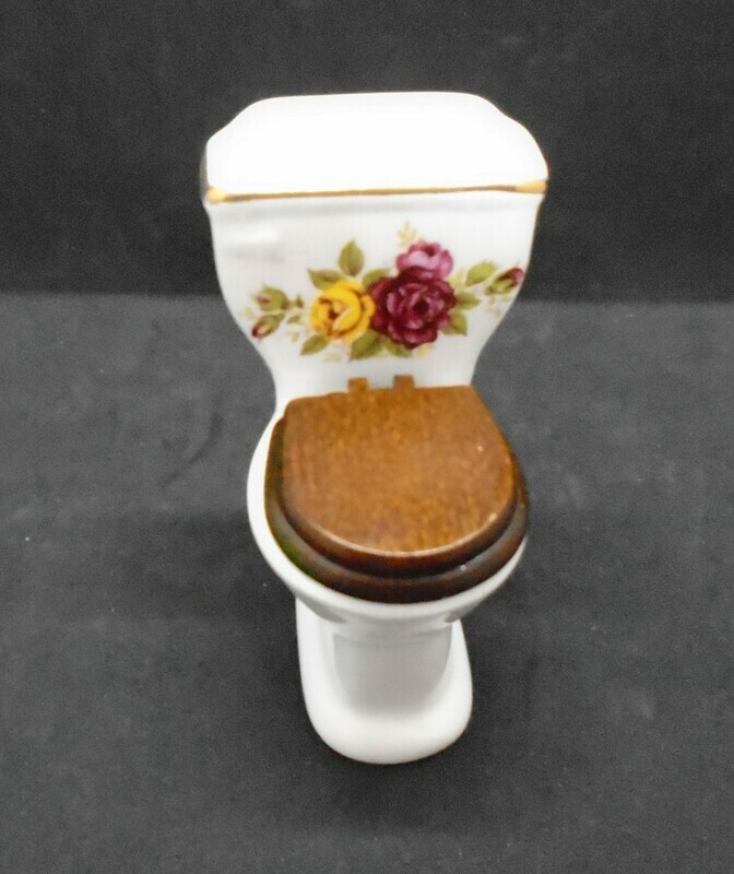 CHINA TOILET WITH OPENING SEAT