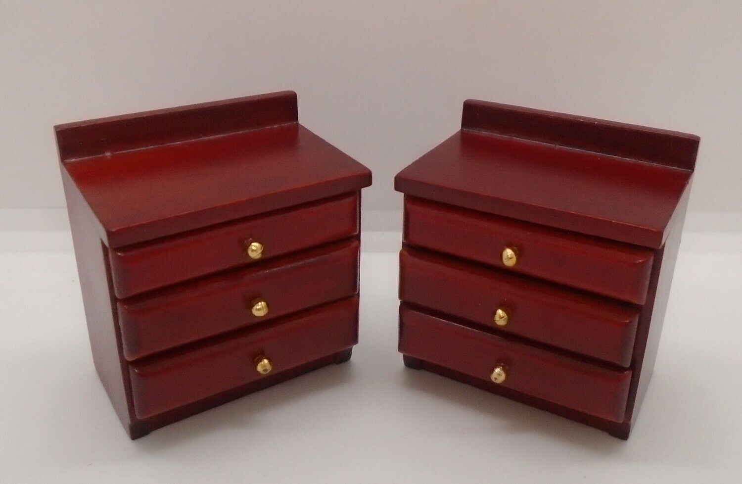 PAIR OF MAHOGAN BEDSIDE CABINETS WITH 3 OPENING DRAWERS