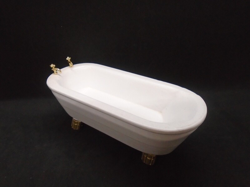 WHITE WOOD BATH WITH GOLD TAPS