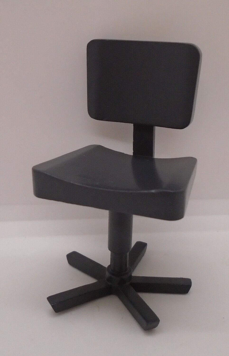 OFFICE CHAIR IN GREY