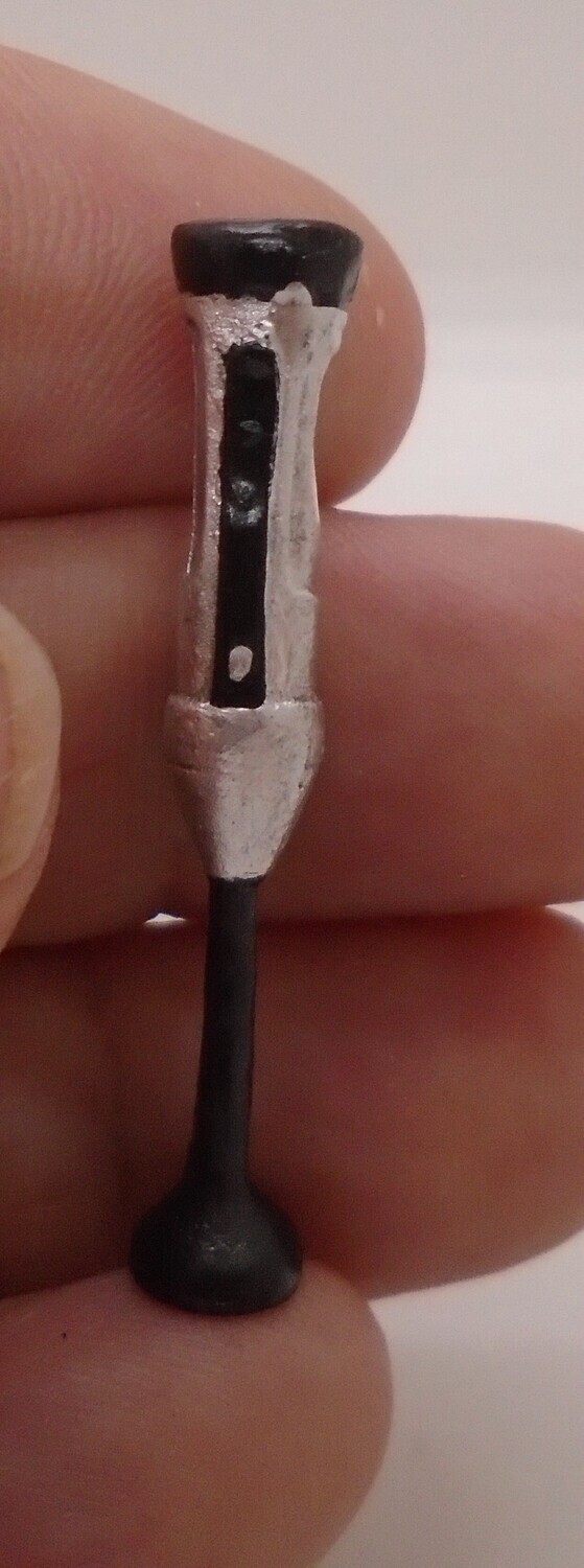 HAND BLENDER