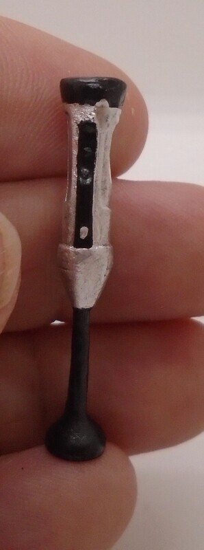 HAND BLENDER