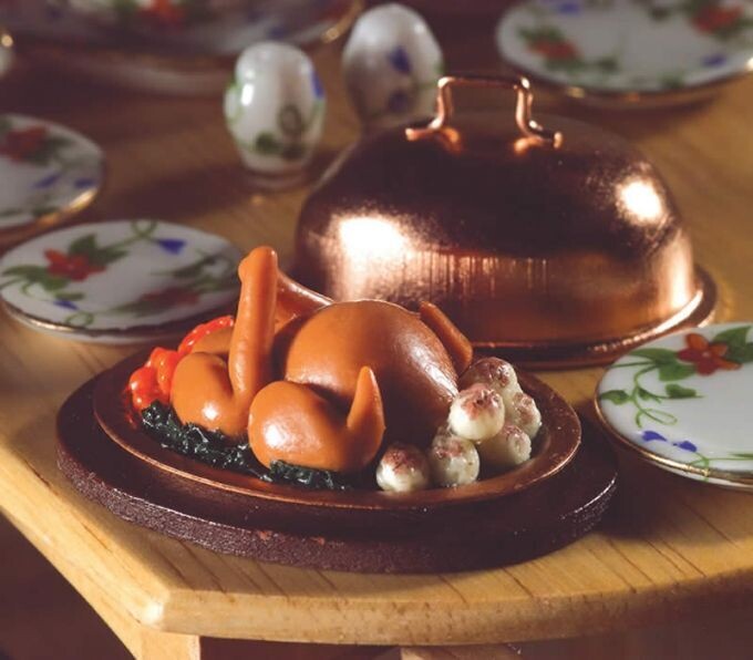 TURKEY ON PLATTER WITH COVER