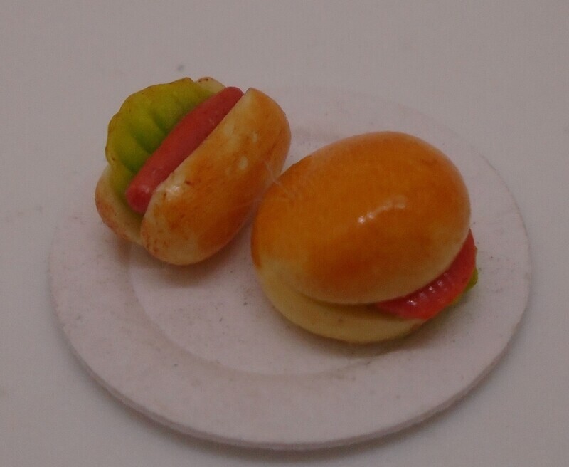 BBQ PLATE OF HOT DOG AND BURGER