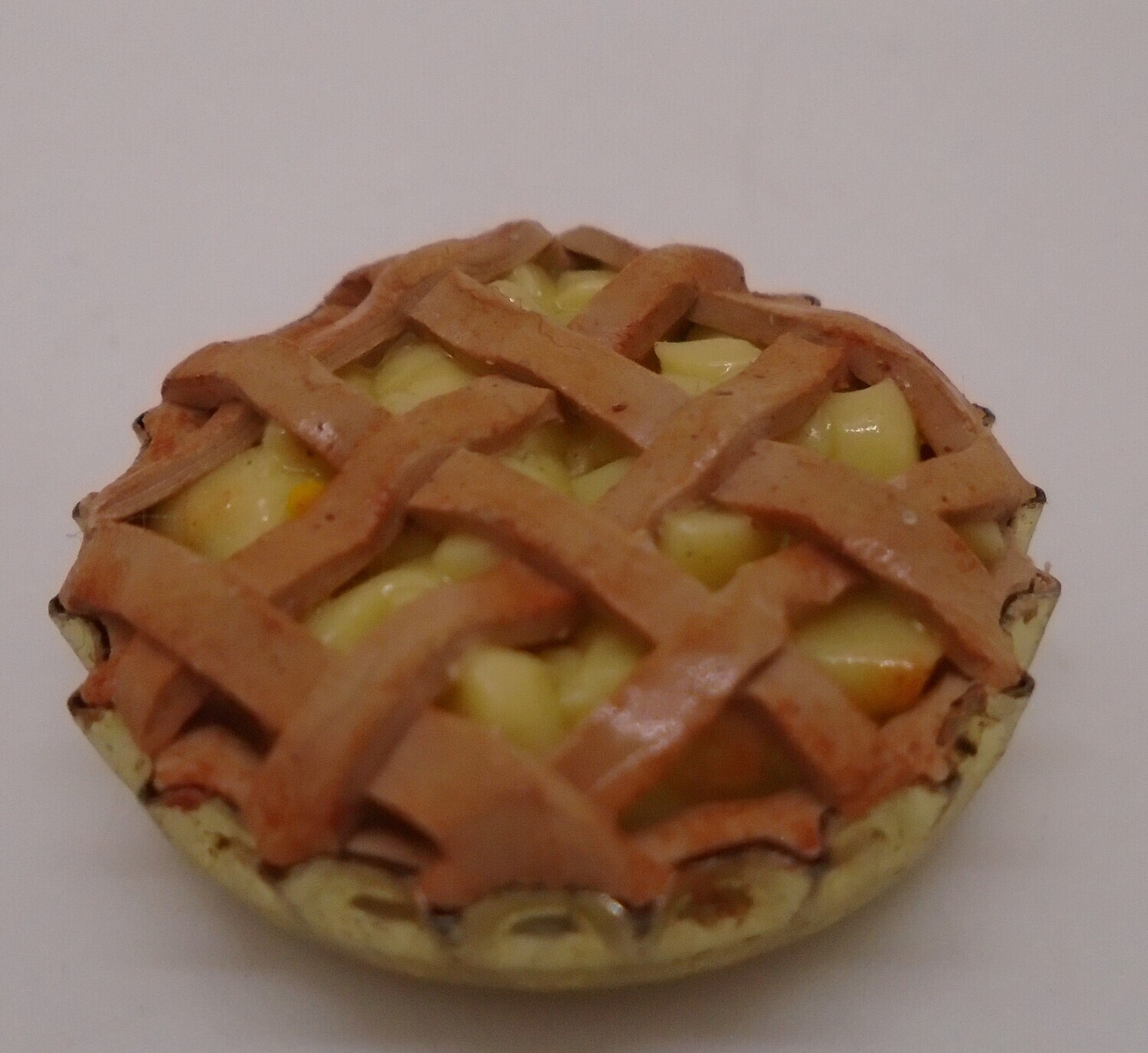 APPLE LATTICE PIE IN METAL DISH