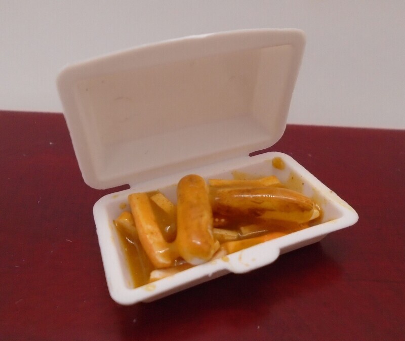 TAKEAWAY SUASAGE, CHIPS AND GRAVY