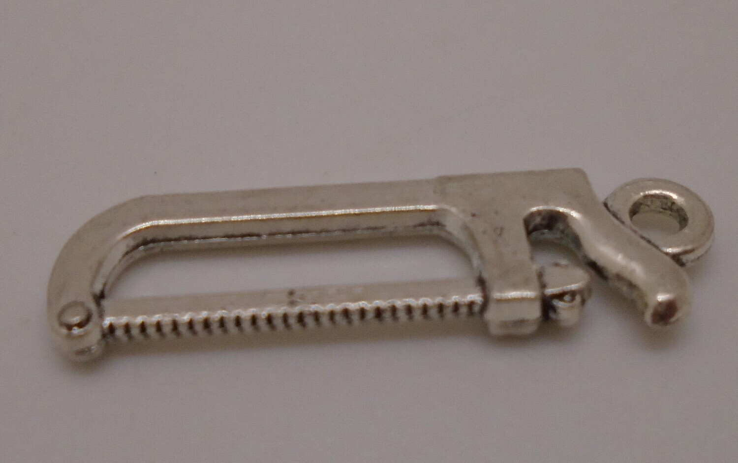 HACKSAW (TOOL)