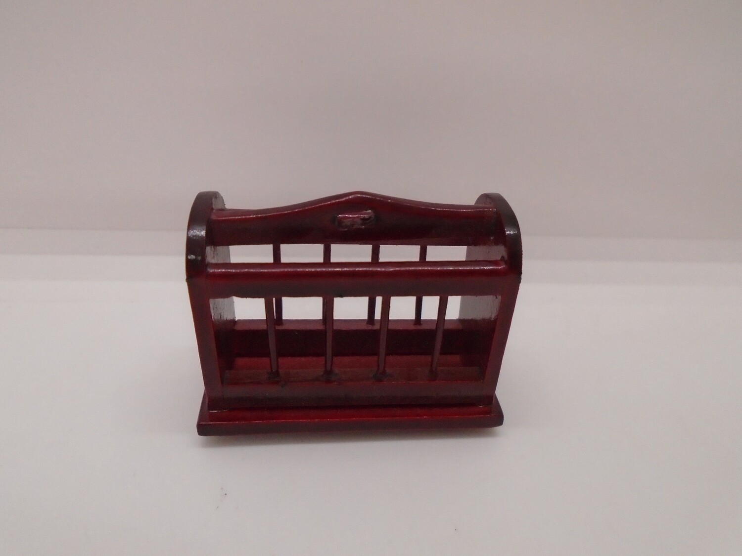 MAGAZINE RACK