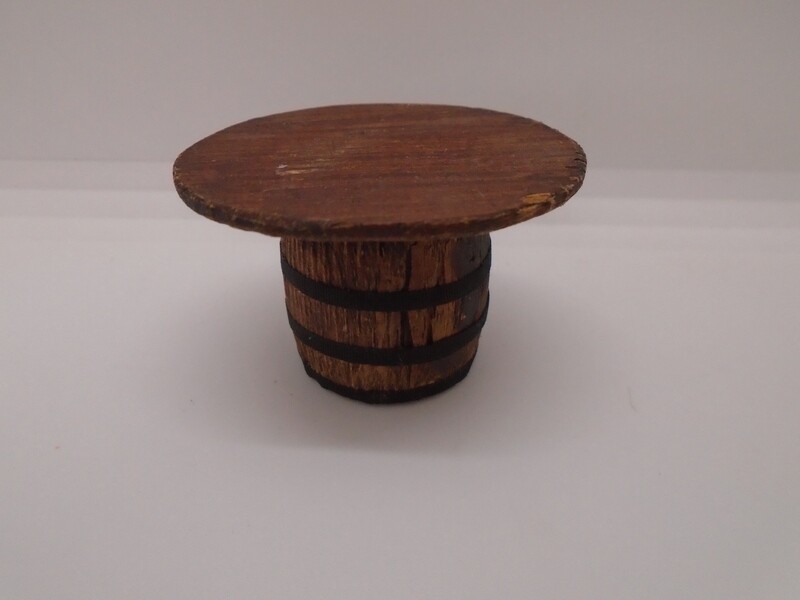 LOW BARREL TABLE