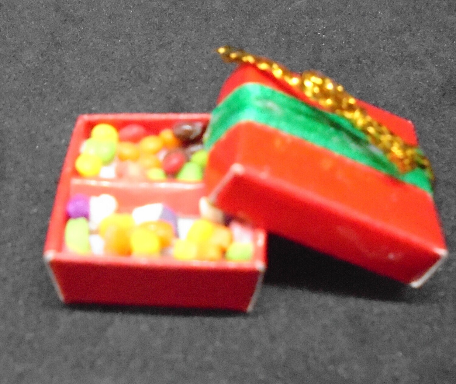 BOX OF CHRISTMAS SWEETS