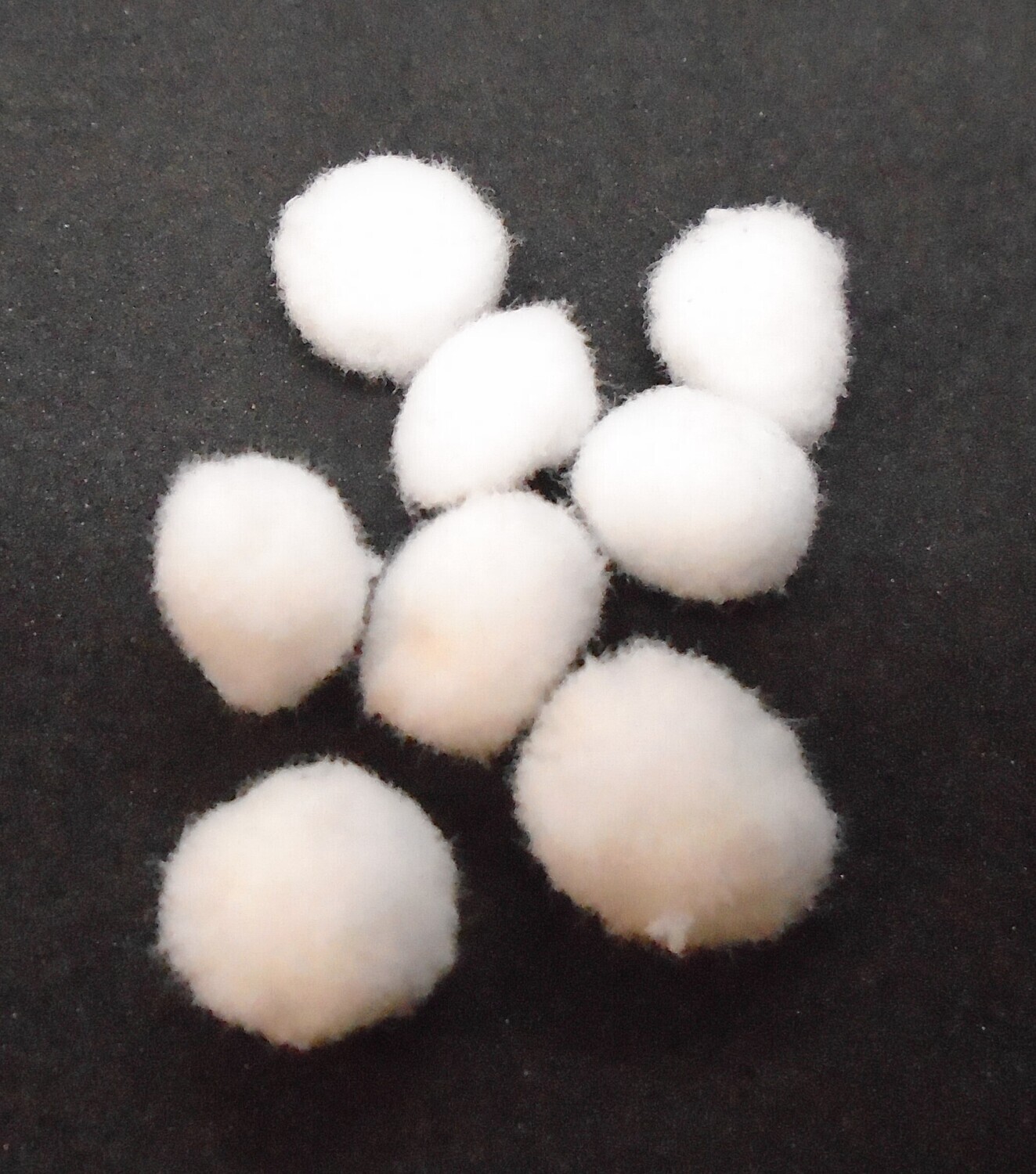 PACK OF 8 SNOWBALLS