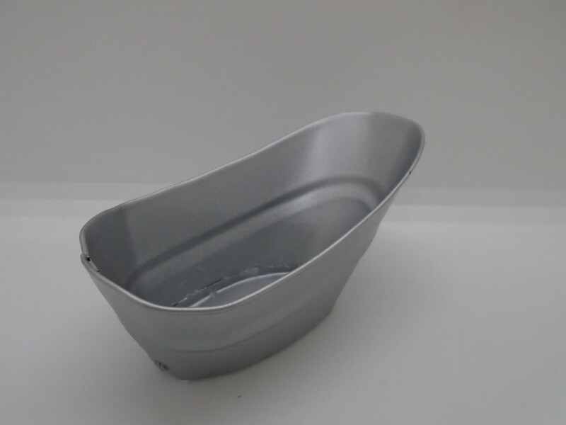 TIN BATH TUB