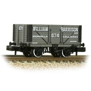 Graham Farish 377-209 8 Plank Wagon Fixed End 'William Harrison' Grey