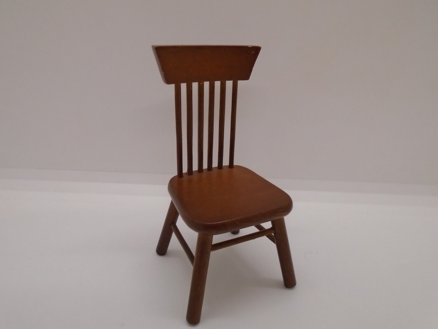 WOODEN KITCHEN CHAIR