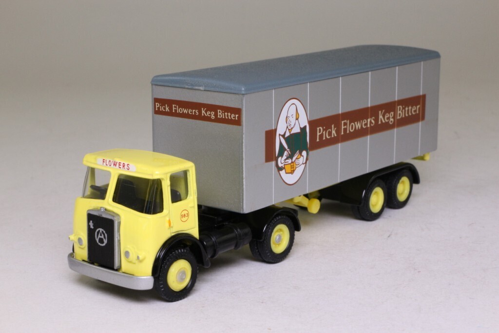 EFE 19401 Atkinson Articulated Box Van Flowers Keg Beer