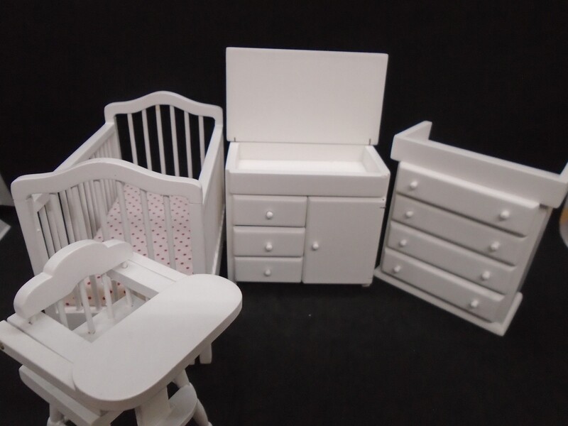 4 PC WHITE NURSERY SET