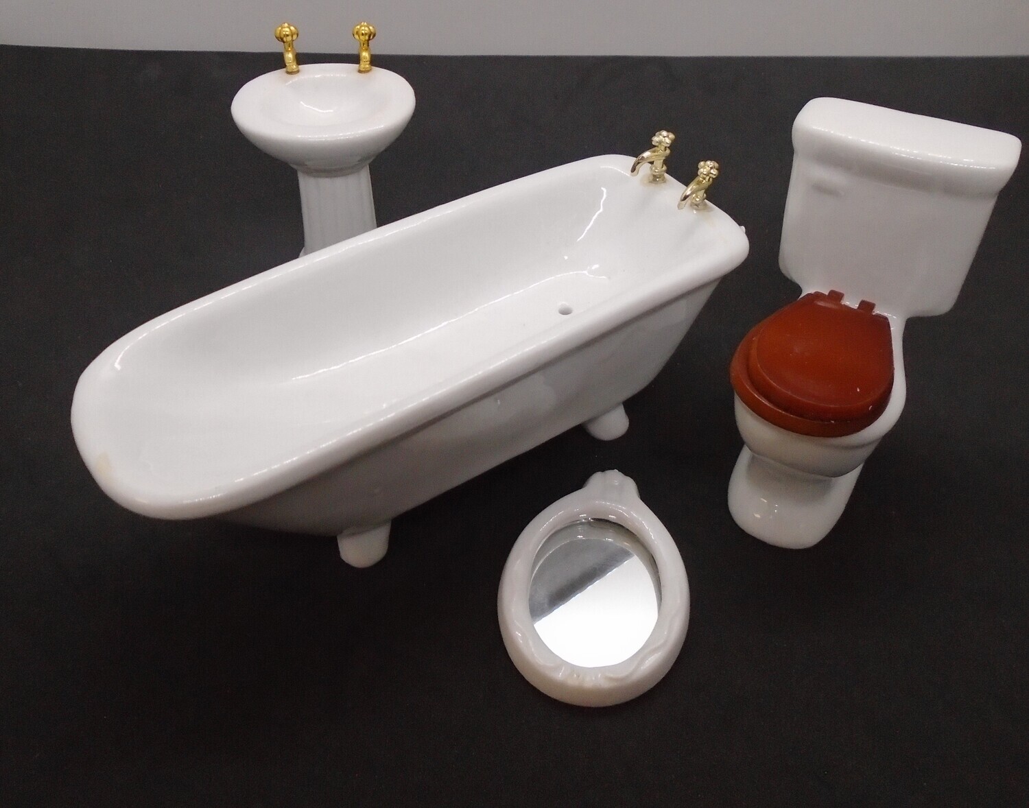 4 PC WHITE CHINA BATHROOM SUITE