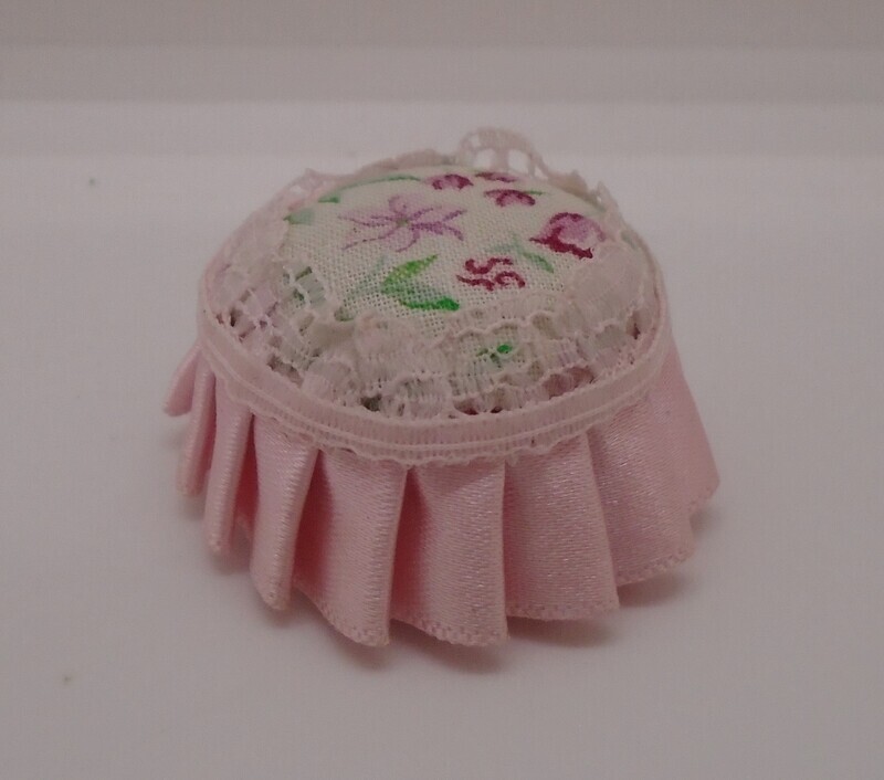 FOOT STOOL IN PINK