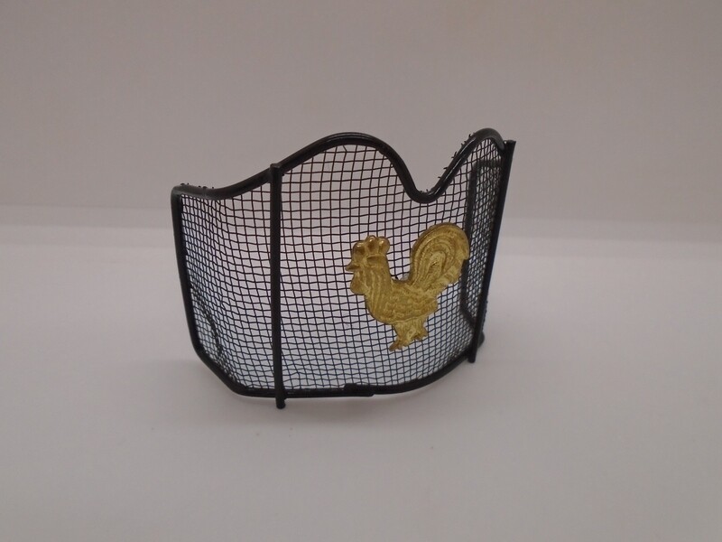 FIRE SCREEN IN BLACK