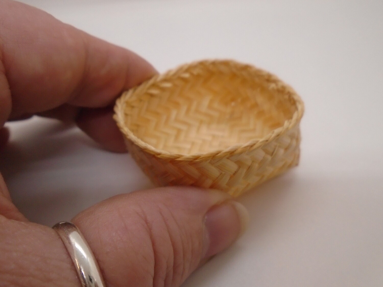 STORAGE BASKET