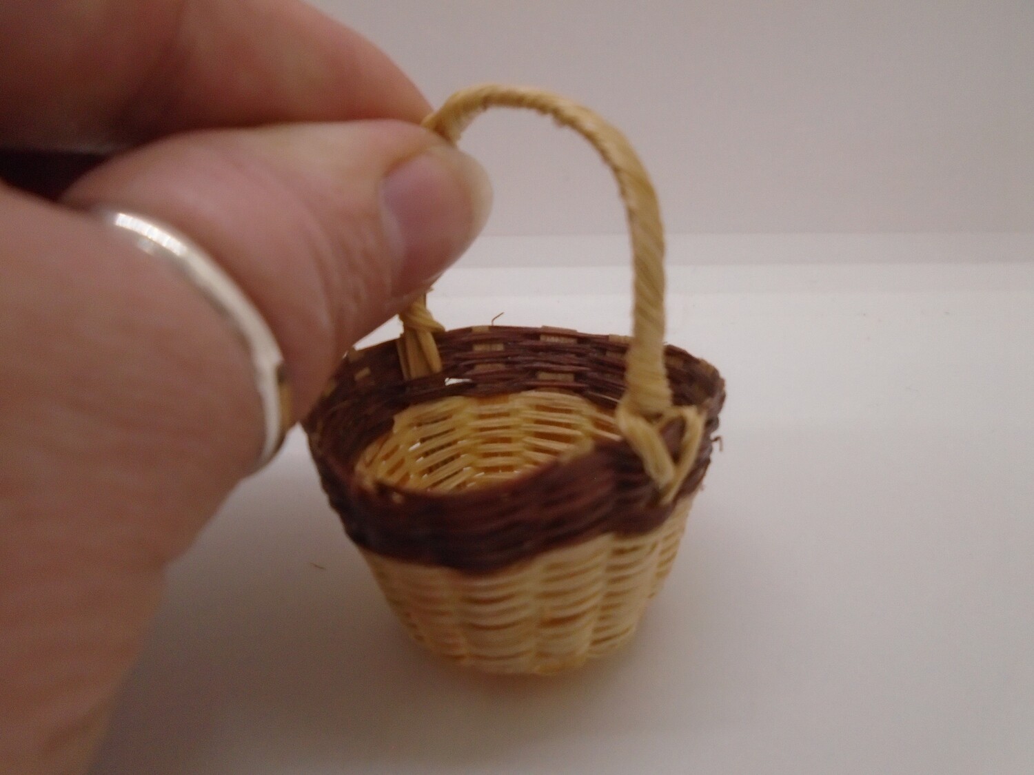 SHOPPING BASKET
