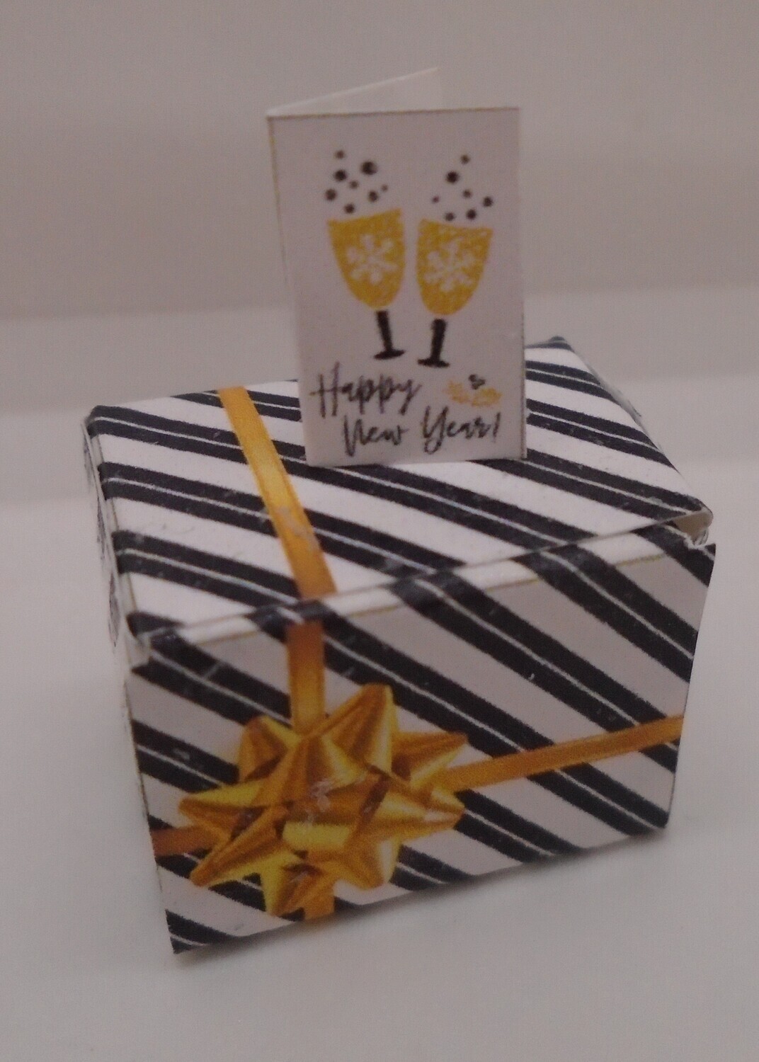 PRESENT WITH MATCHING GIFT TAG