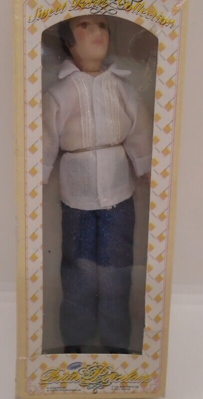 SWEET PETITE COLLECTION LIMITED EDITION PORCELAIN FIGURE