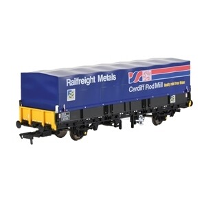 EFE Rail E87046 BR SEA Wagon BR Railfreight Metals Sector with Hood (Revised)