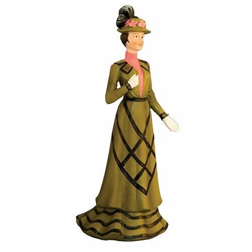 STANDING LADY IN GREEN