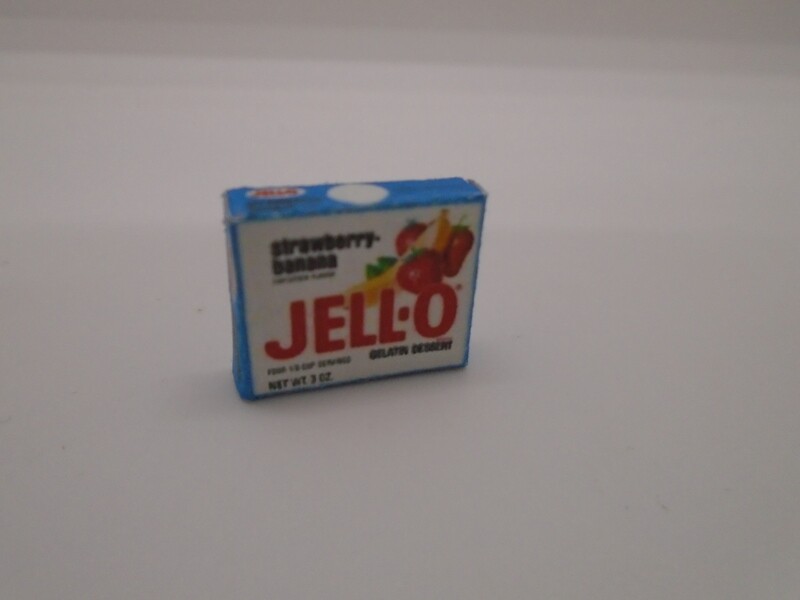 PACKET OF JELLO