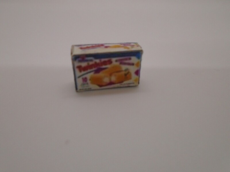 BOX OF TWINKIES