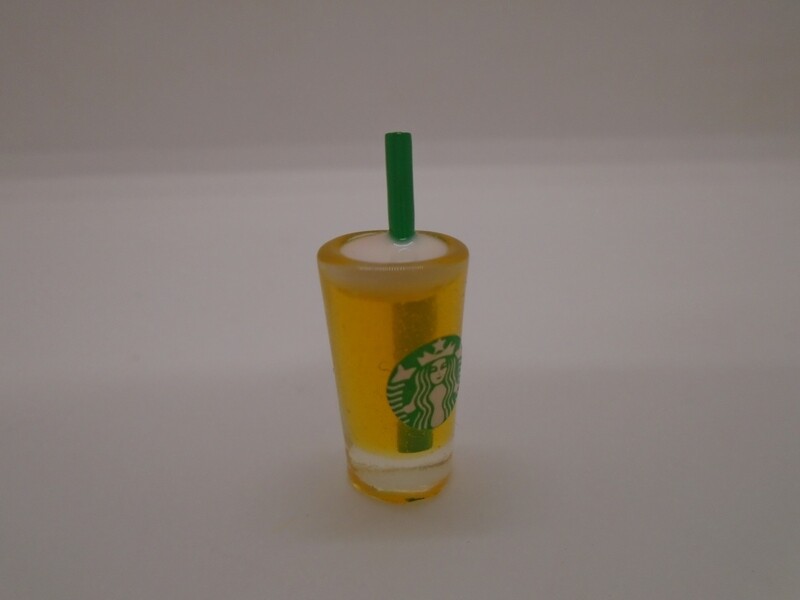 STARBUCKS DRINK WITH STRAW