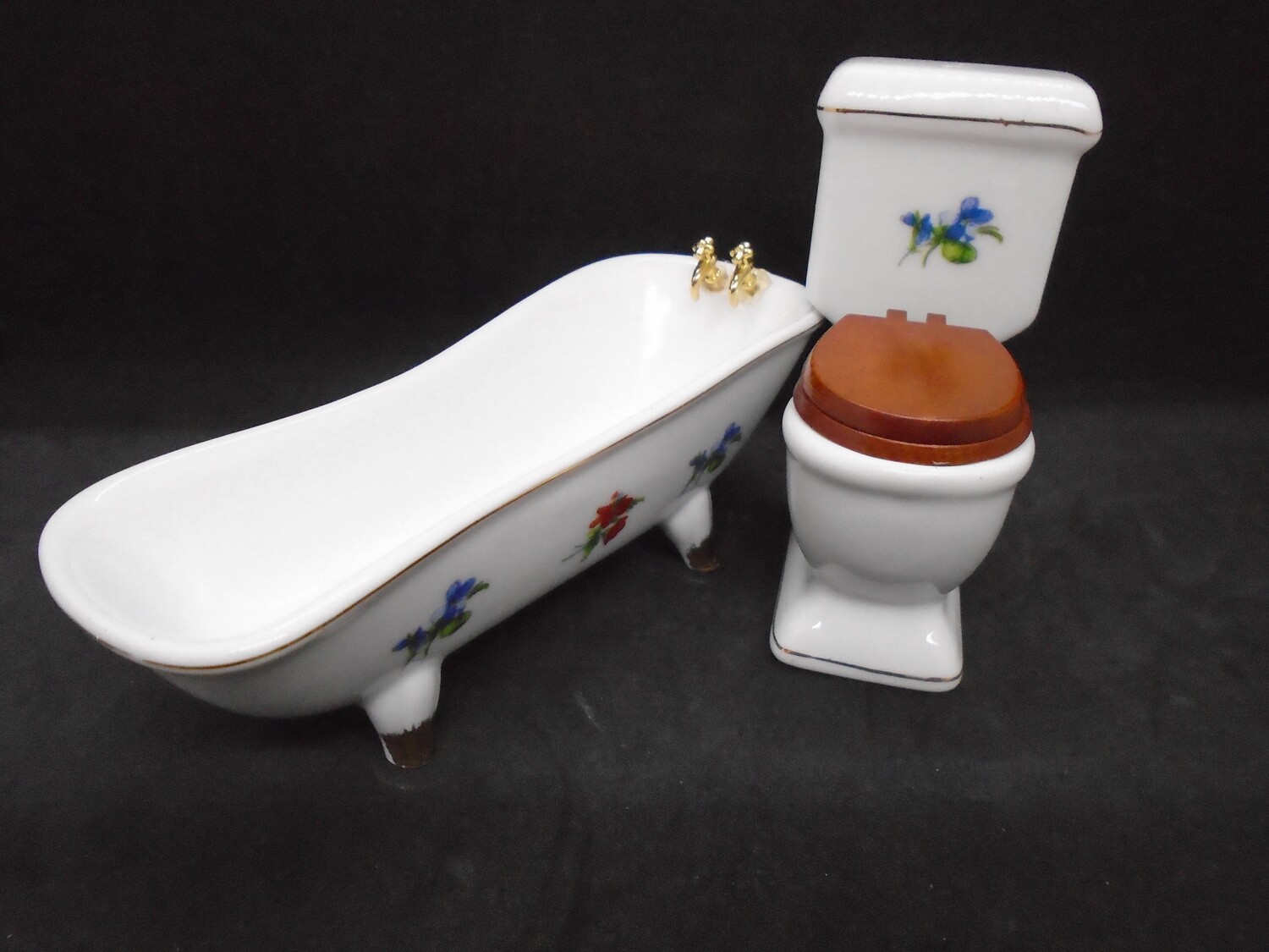 BATH AND TOILET IN CHINA