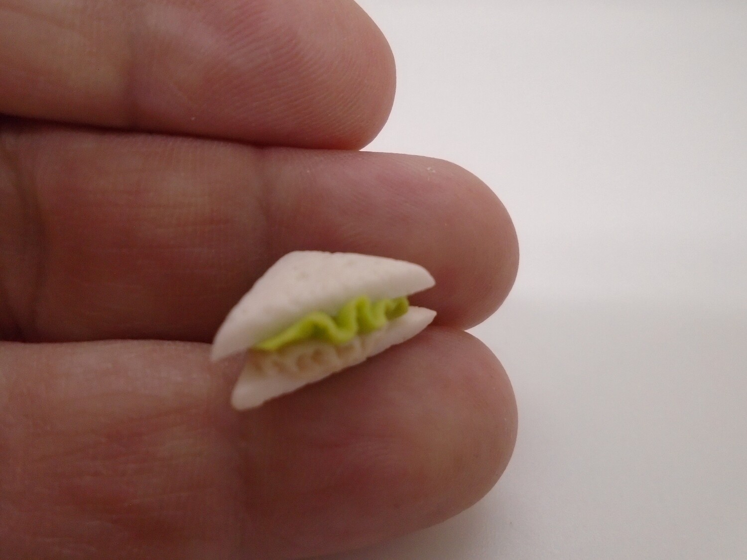 WHITE BREAD SANDWICH