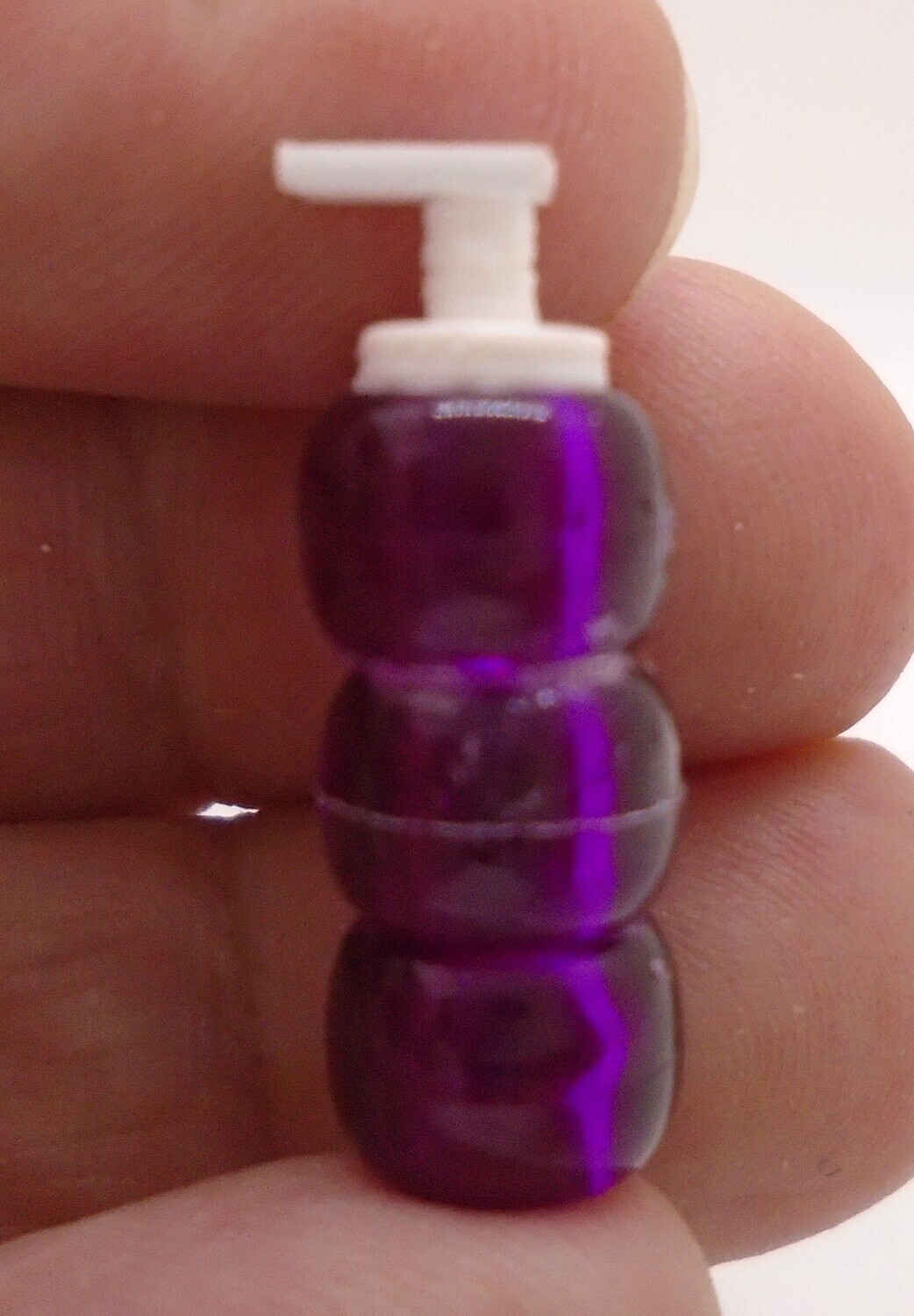 DISPENSING BOTTLE